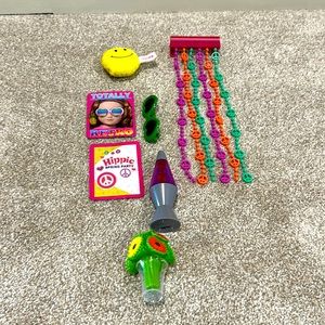 My Life 70s Accessories Groovy Room Set